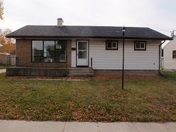 2835 S 104th St, West Allis, WI 53227