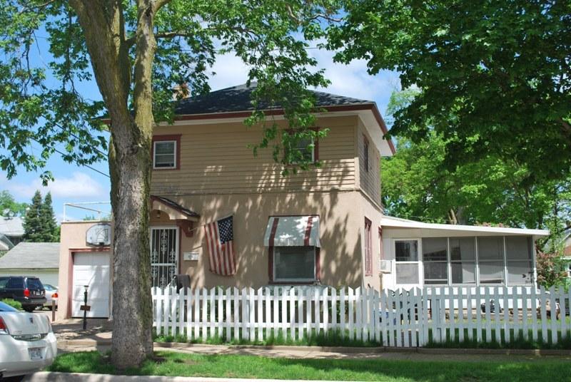 1215 Logan, La Crosse, WI 54603