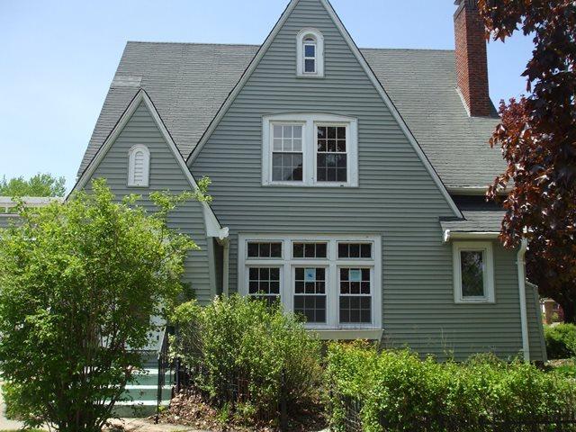 2520 La Salle St., Racine, WI 53402