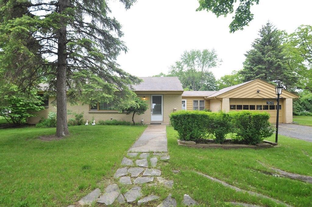 3611 N 101st St., Wauwatosa, WI 53222