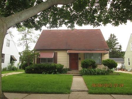 5709 N 56th St, Milwaukee, WI 53218