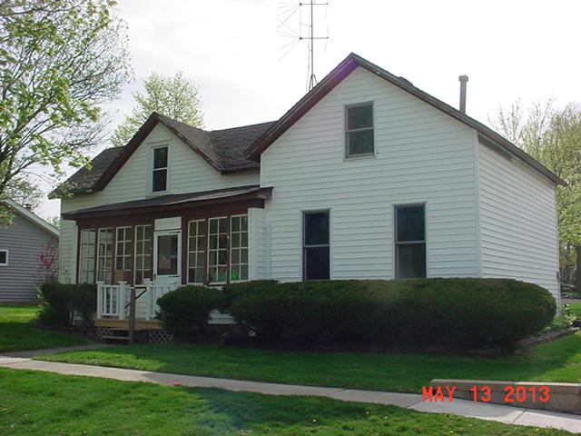 561 N Wisconsin St., Genoa City, WI 53128