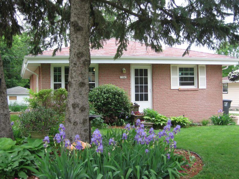 11843 W Cathedral Ave., Wauwatosa, WI 53226