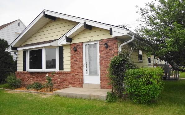 4500 W Layton Ave, Greenfield, WI 53220