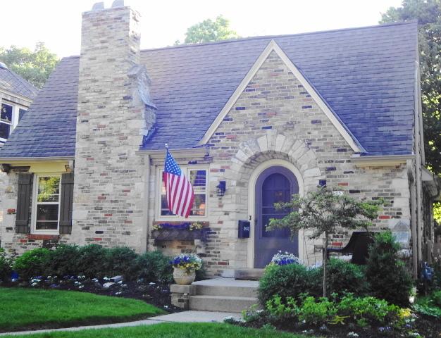 5053 N Shoreland Ave. #AVE, Whitefish Bay, WI 53217