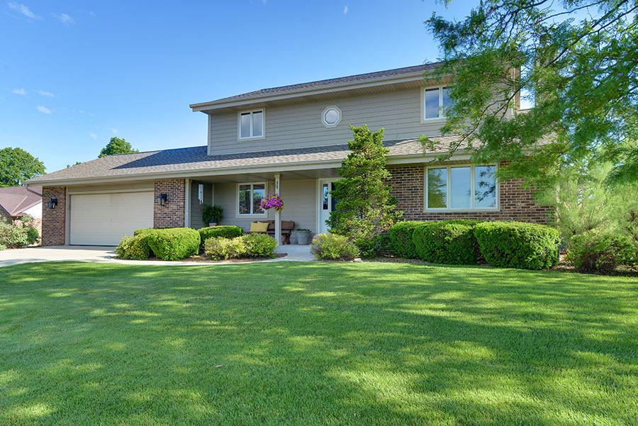 N97W16688 Chippewa Dr., Dr., Germantown, WI 53022