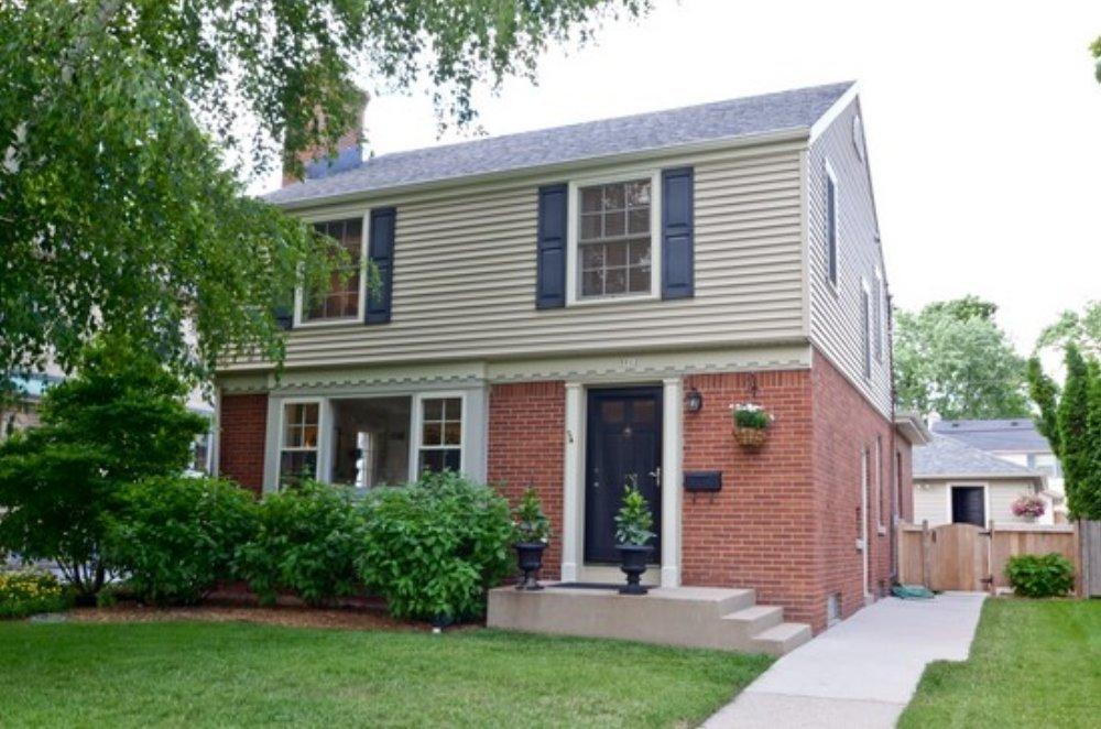 5912 N Santa Monica Blvd, Whitefish Bay, WI 53217