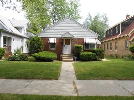5723 W Philip Pl, Milwaukee, WI 53216