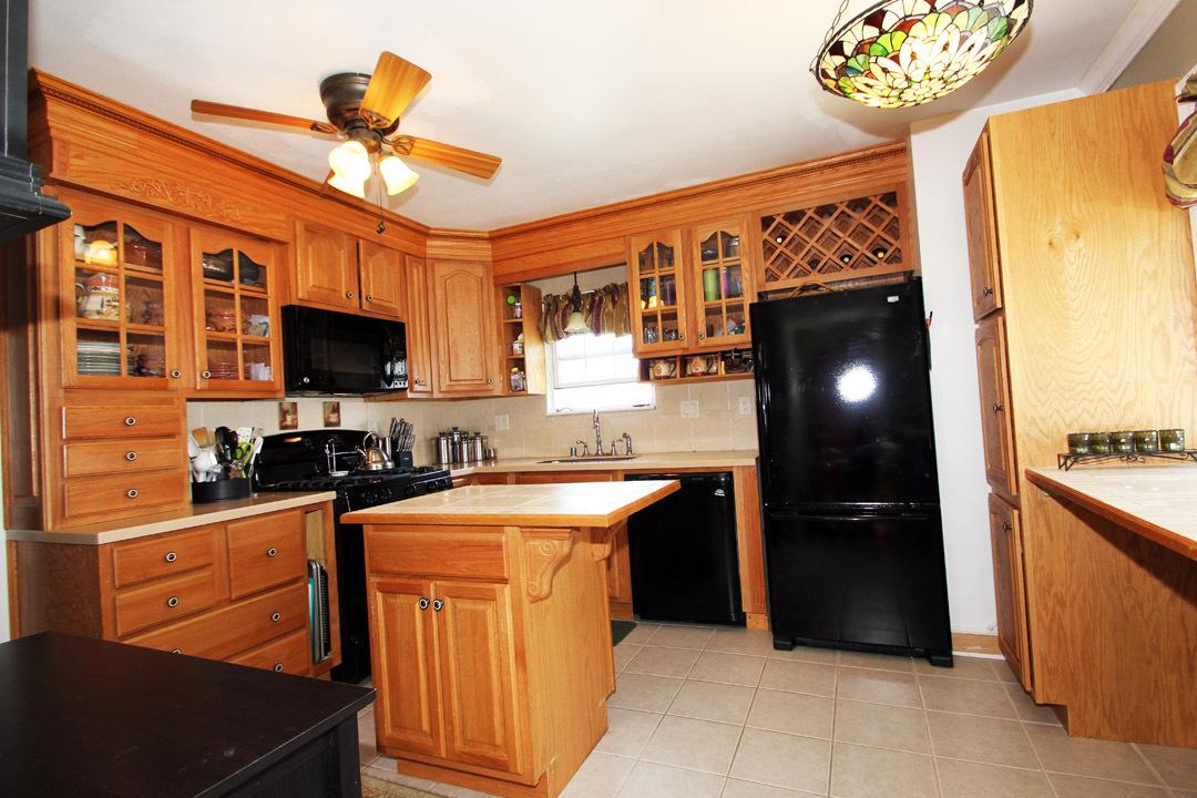 2728 S 63rd St, Milwaukee, WI 53219