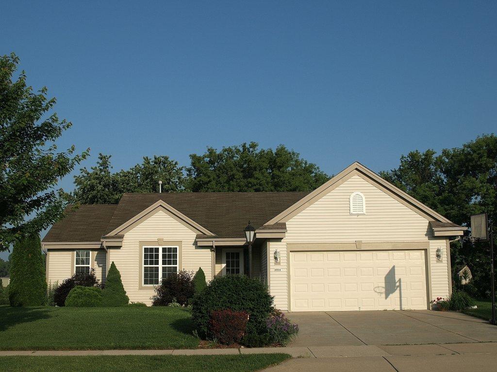 3732 Stillwater Cir, Waukesha, WI 53189