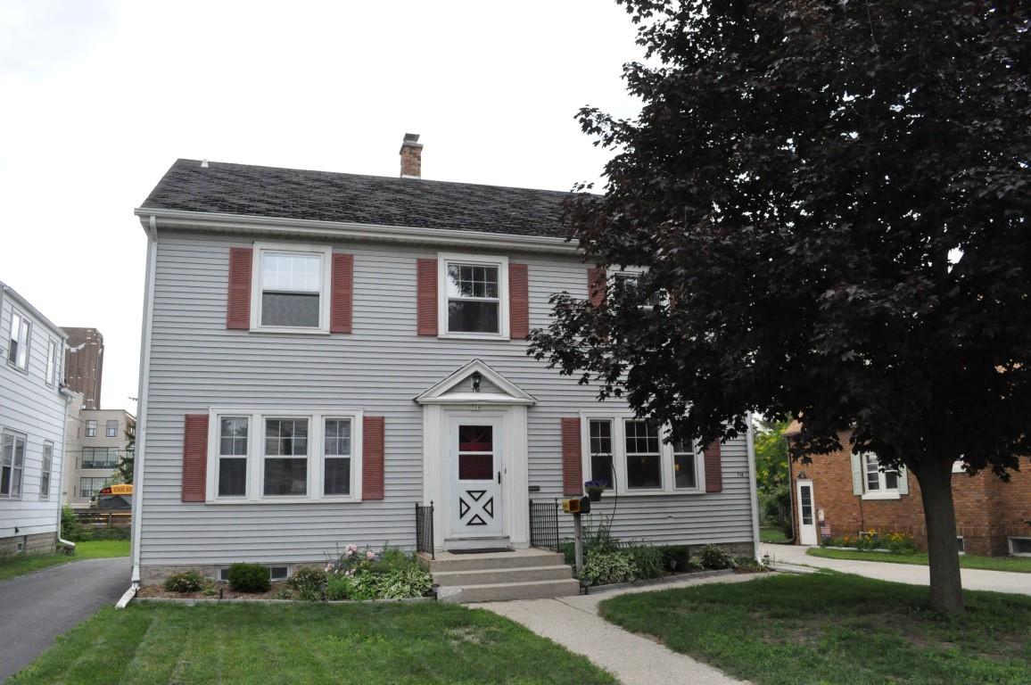 714 2nd Ave, West Bend, WI 53095