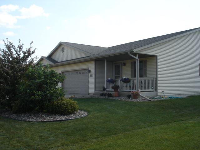 1916 Crooked Ave., Holmen, WI 54636