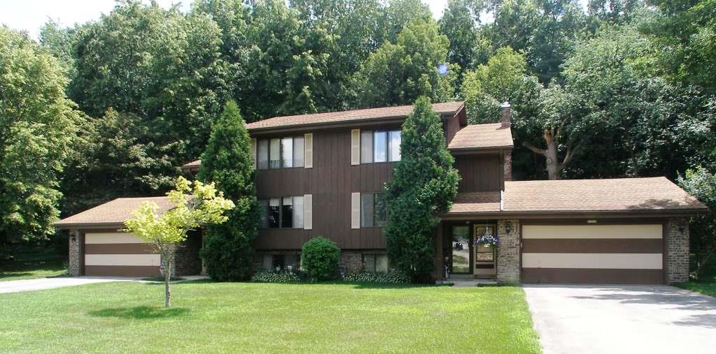 21525 Mary Lynn Dr., Brookfield, WI 53045