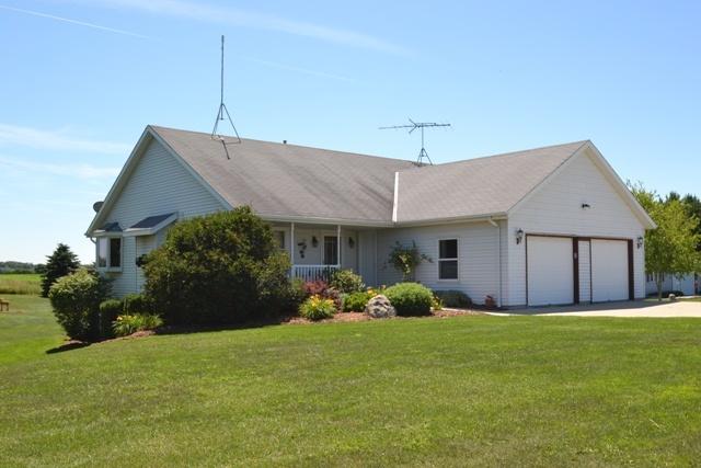 2337 Sunny Ln, Farmington, WI 53040