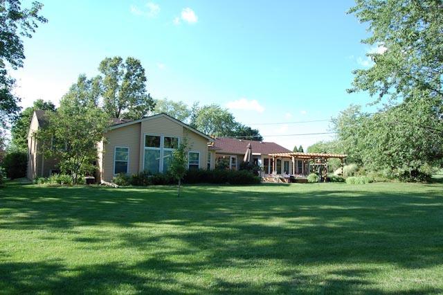 9505 W Ruby Ave., Wauwatosa, WI 53225