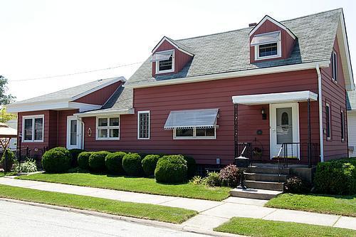 1319 Marquette Ave, South Milwaukee, WI 53172