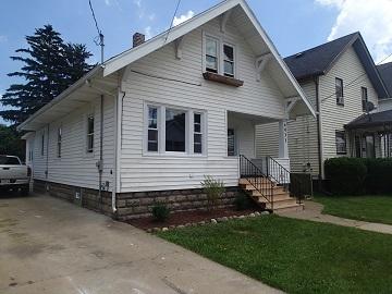 4033 Sheridan Rd., Kenosha, WI 53140