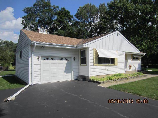 4420 N Brookfield Rd, Brookfield, WI 53045