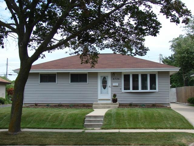 6736 S 19th St., Milwaukee, WI 53221