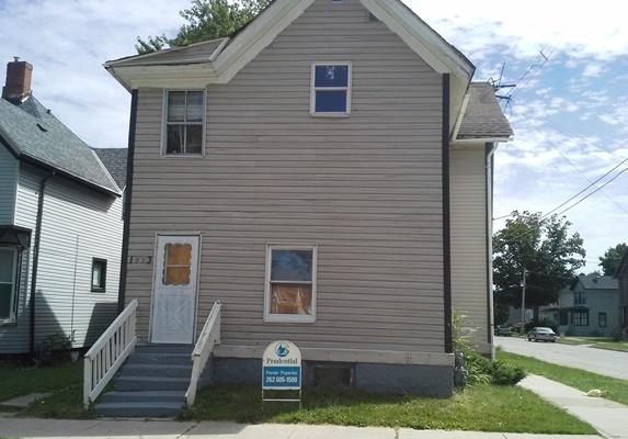1223 10th St., Racine, WI 53403