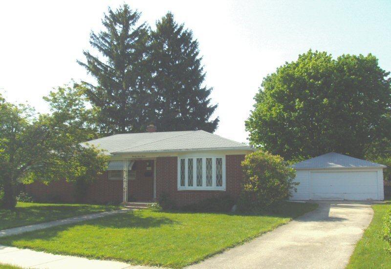 2912 Delaware Ave, Racine, WI 53403