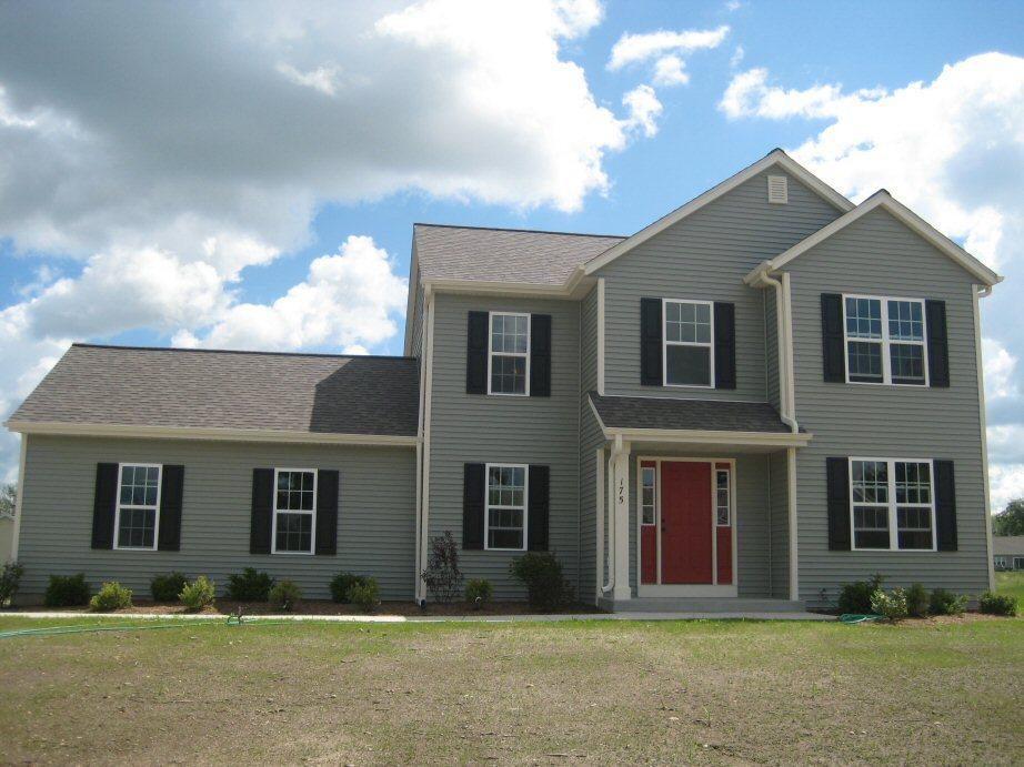 175 N Wildflower Ct, Elkhorn, WI 53121