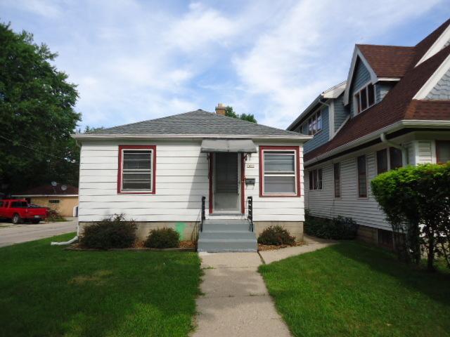 5456 N 39th St., Milwaukee, WI 53209
