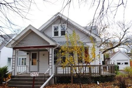 7421 Hennessey Ave., Wauwatosa, WI 53213