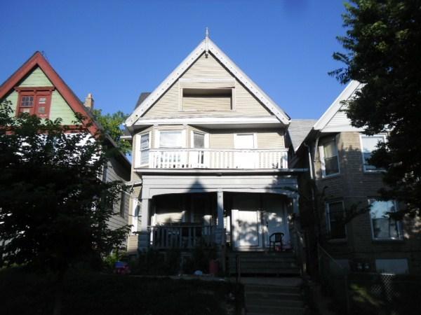 2225 N 37th St #2227, Milwaukee, WI 53208