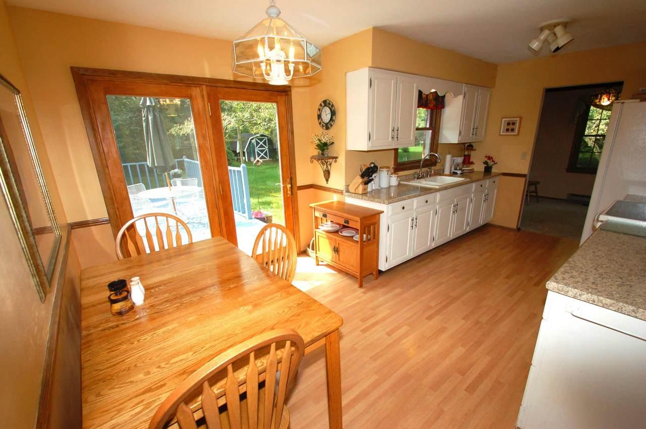 S63W34791 Piper Rd, Eagle, WI 53119