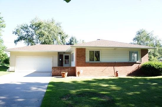 820 Woodland Ave, Port Washington, WI 53074