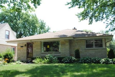 10223 W Melvina St., Wauwatosa, WI 53222