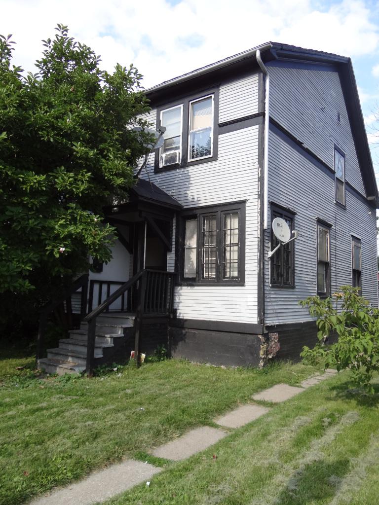 1541 S Memorial Dr., Racine, WI 53403