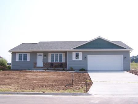 731 Morning Dove Dr, Howards Grove, WI 53083