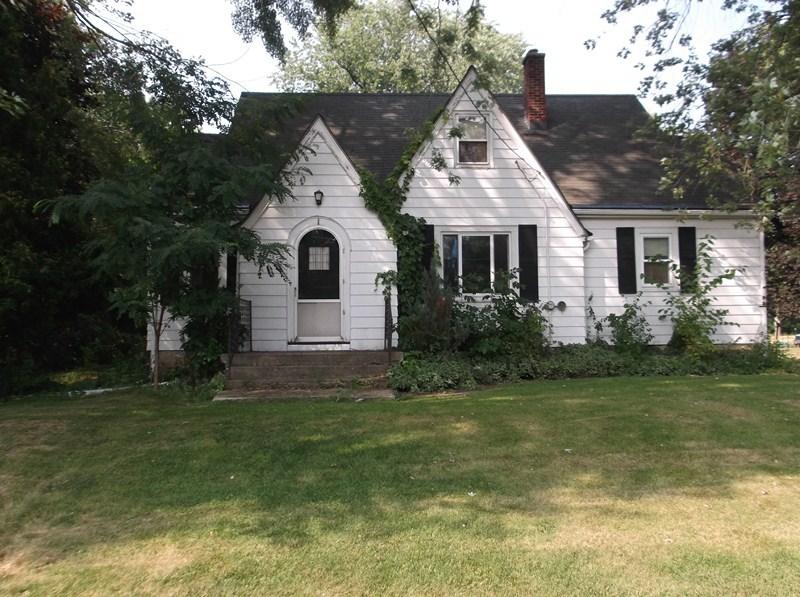 6416 W Freistadt Rd, Mequon, WI 53092