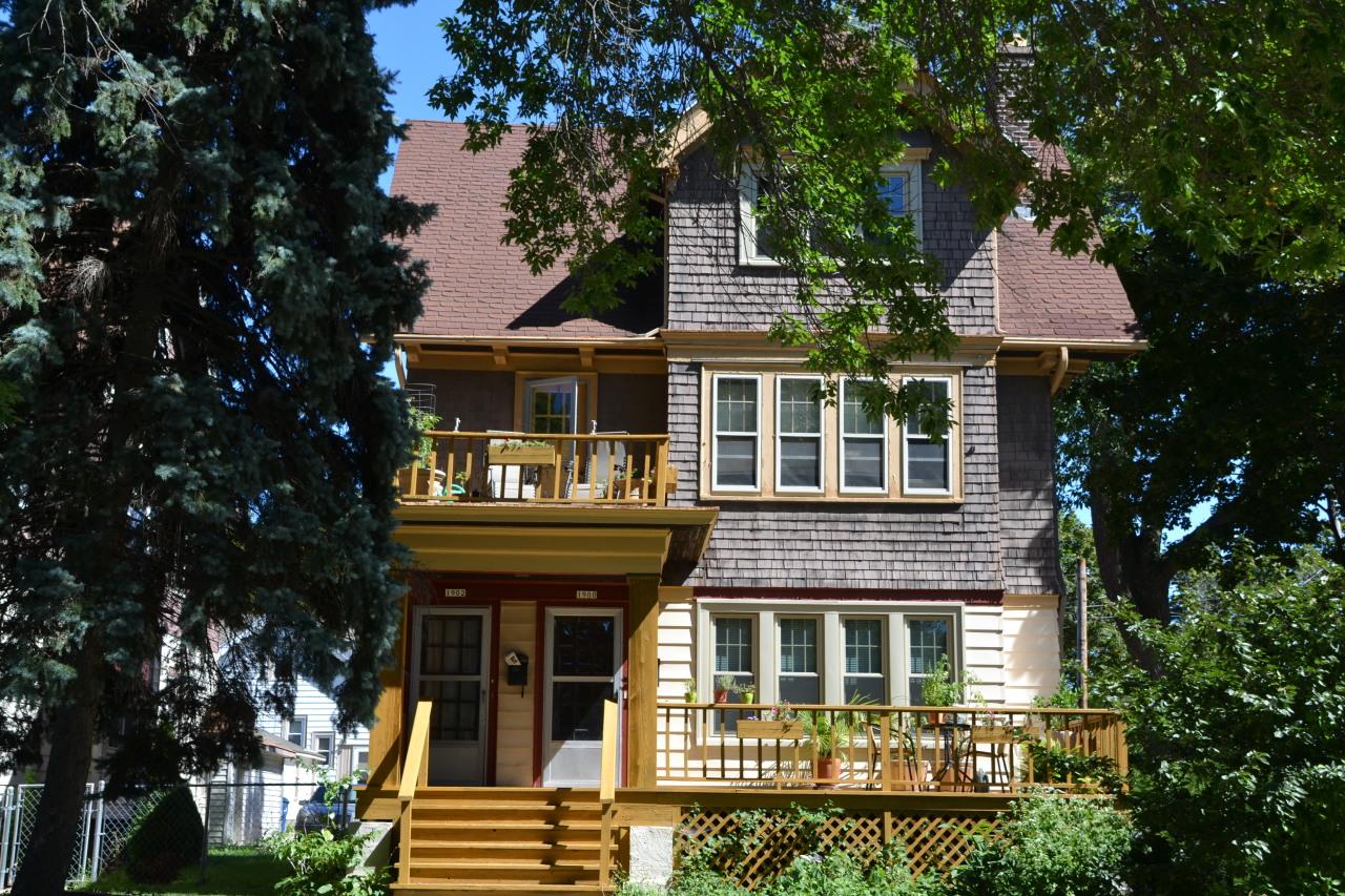 1900 N 53rd St #1902, Milwaukee, WI 53208