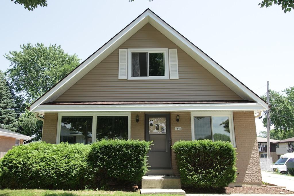 5660 S 30th St #A, Milwaukee, WI 53221
