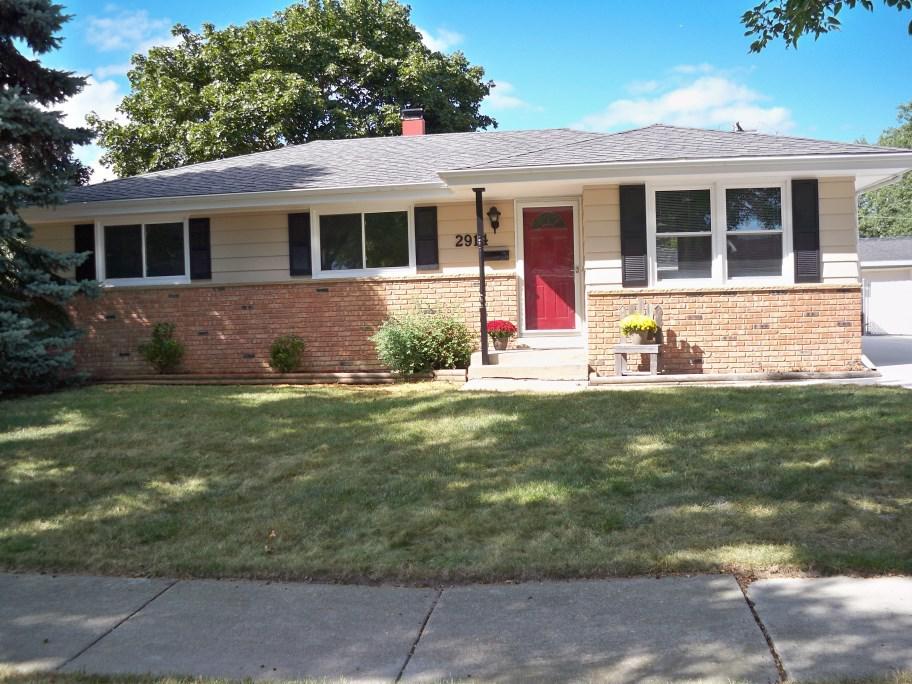 2914 Norwood Dr. #Dr, Racine, WI 53403