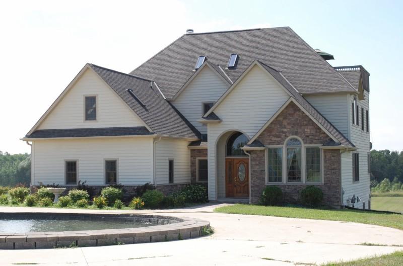 18115 Washington Ave, Yorkville, WI 53182