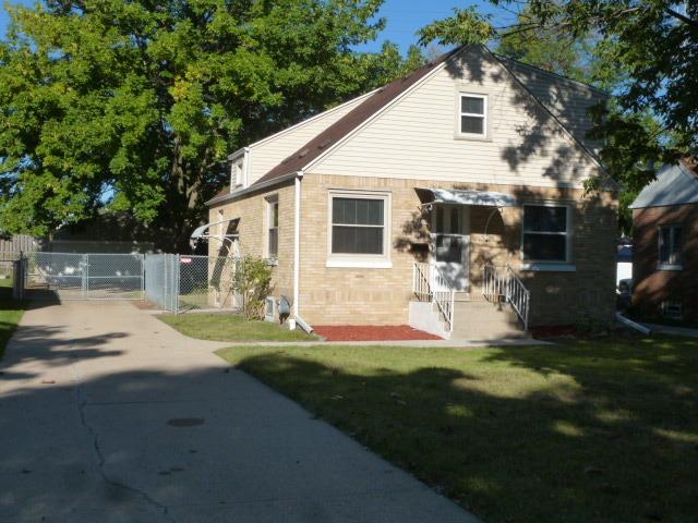 3153 S 99th St, Milwaukee, WI 53227