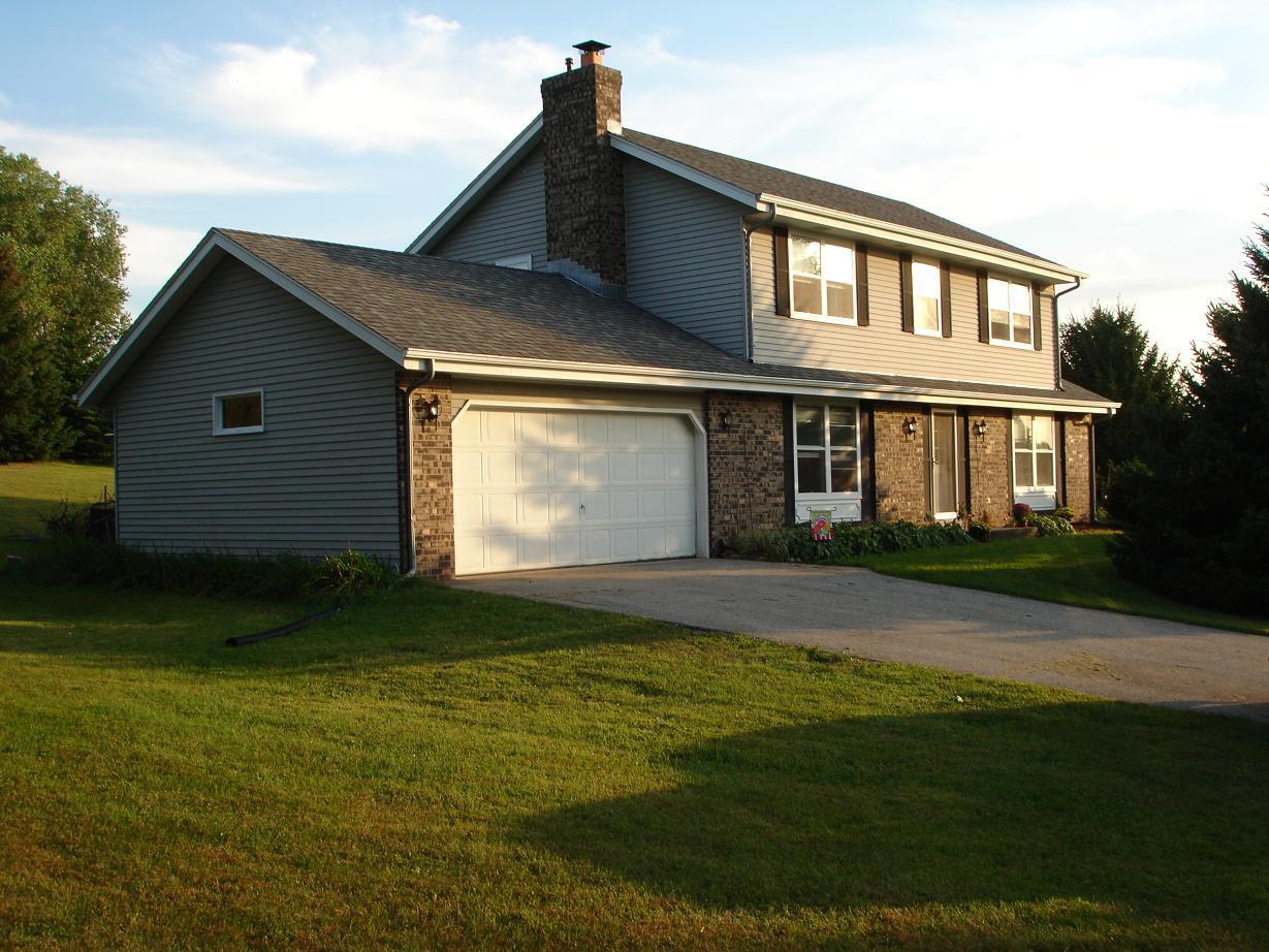 S76W30625 Mosher Dr., Mukwonago, WI 53149