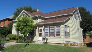 1417 Farnam St, La Crosse, WI 54601