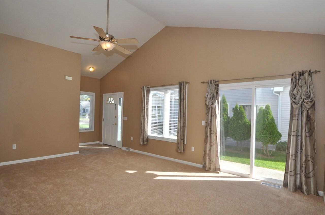 4659 S Forest Point Blvd. #341, New Berlin, WI 53151