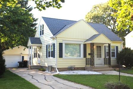 2465 N 80th St., Wauwatosa, WI 53213