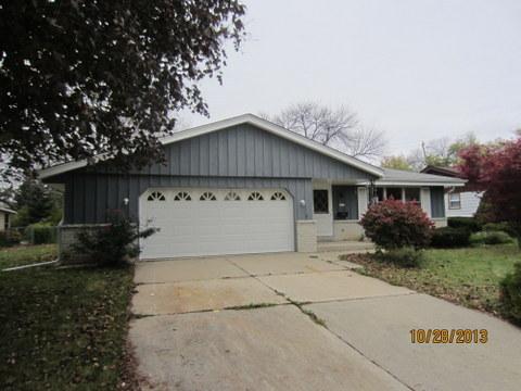 5515 N Shasta Dr, Glendale, WI 53209