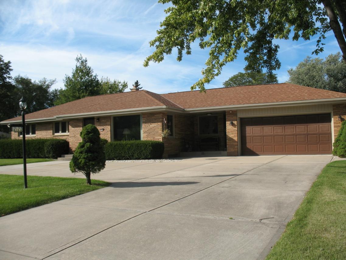 12120 W Godsell Ave., Hales Corners, WI 53130