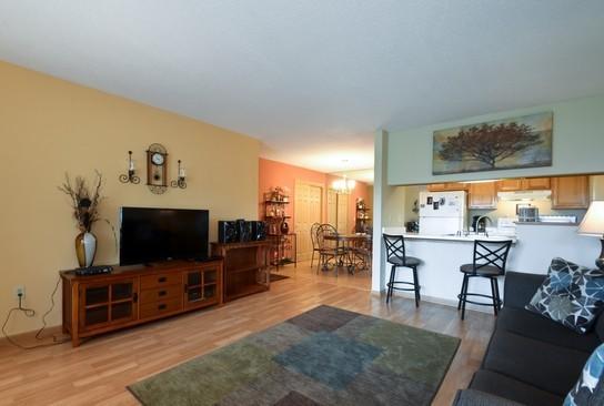 6990 S Rolling Meadows, Oak Creek, WI 53154