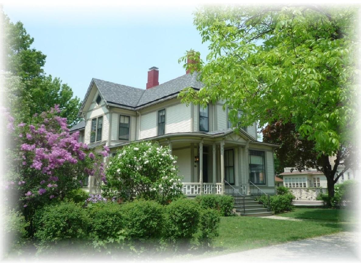 1202 Main St, Racine, WI 53403