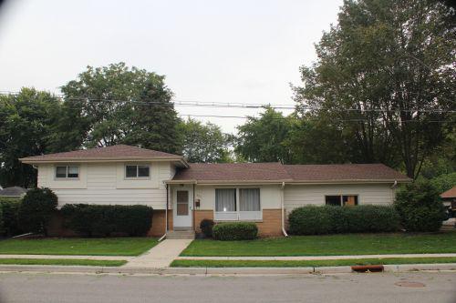 429 Church St, Hartford, WI 53027