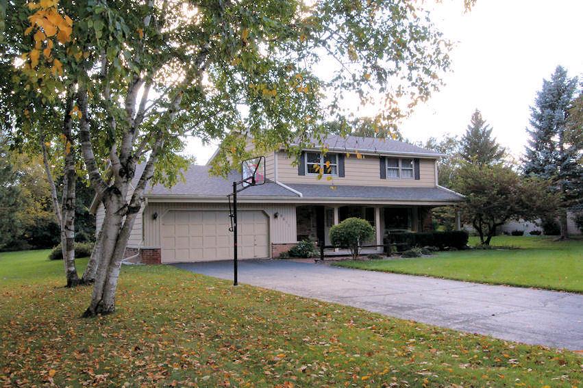 9611 W Meadow Park Dr., Hales Corners, WI 53130